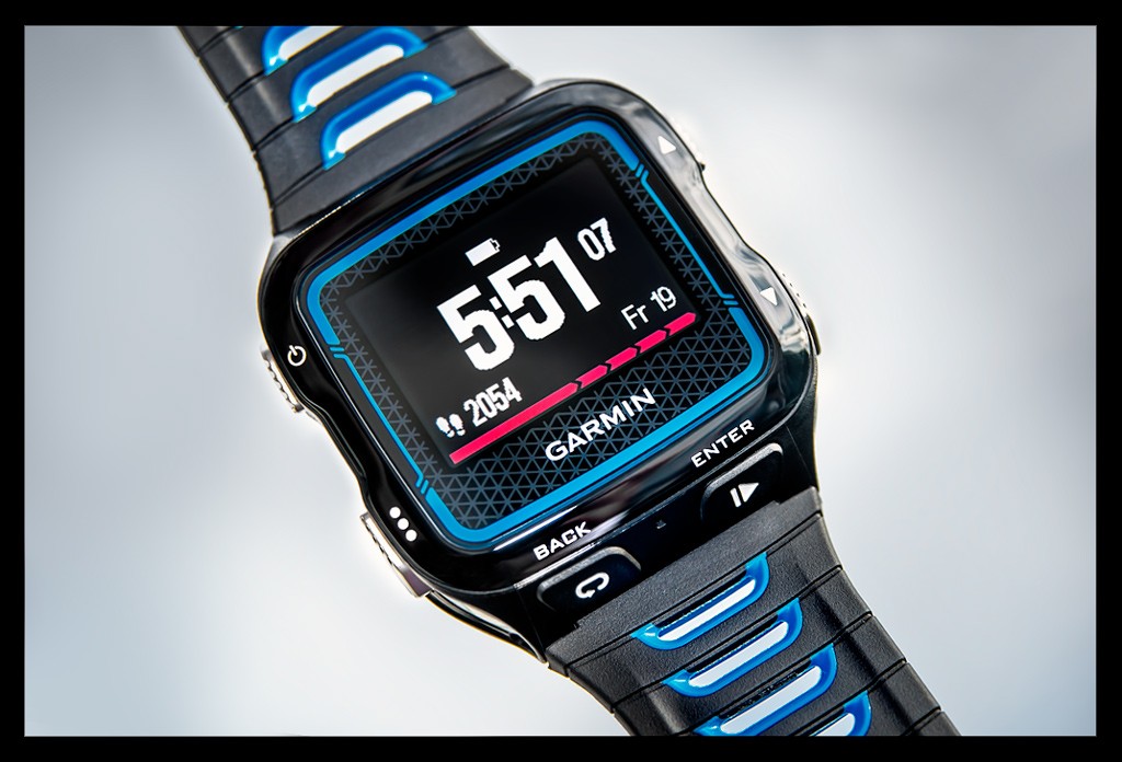 Garmin Forerunner 920XT Multisport-GPS uhr großaufnahme display blaue version