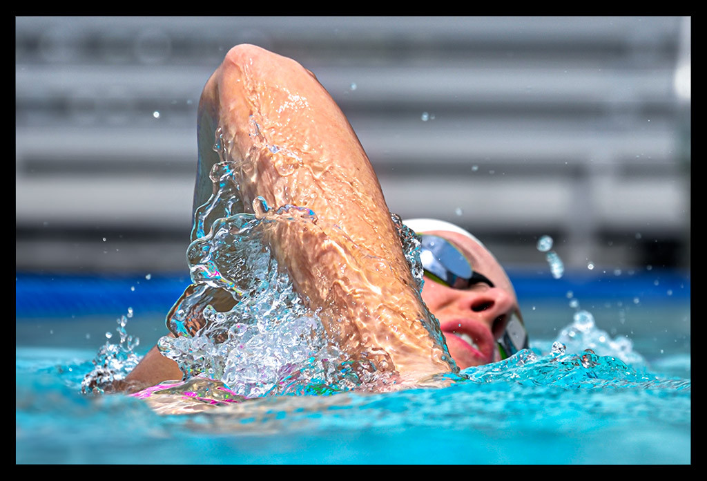 Ironman-Hawaii-Schwimmtraining-Bericht-Aquatic-Center-EISWUERFELIMSCHUH-(40)