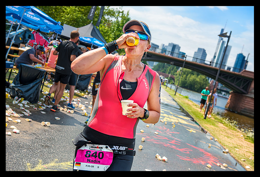 Ironman-Frankfurt-Rennbericht-Laufen-Ziel-report-EISWUERFELIMSCHUH-(101)