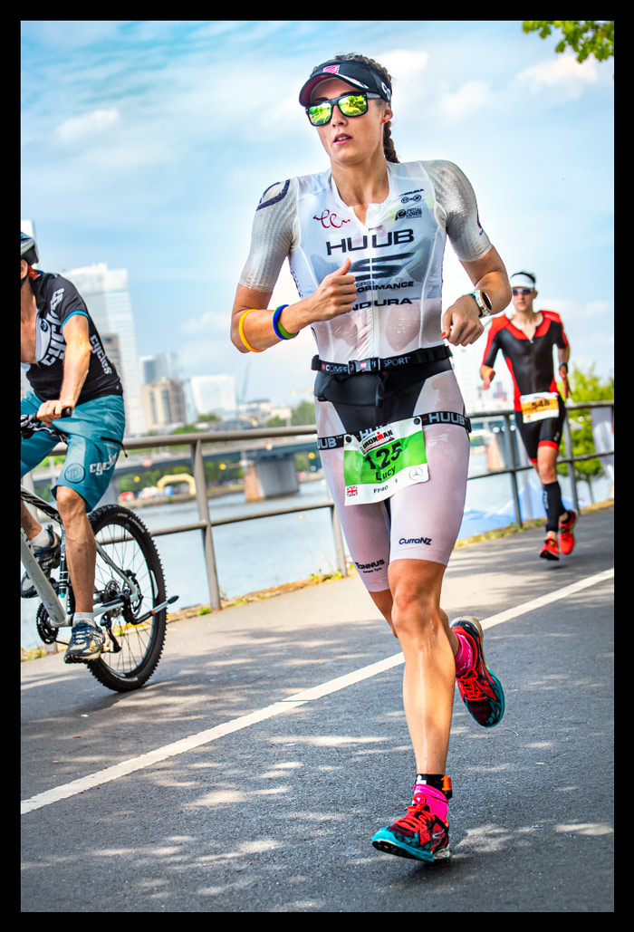 Ironman-Frankfurt-Rennbericht-Laufen-Ziel-report-EISWUERFELIMSCHUH-(115)
