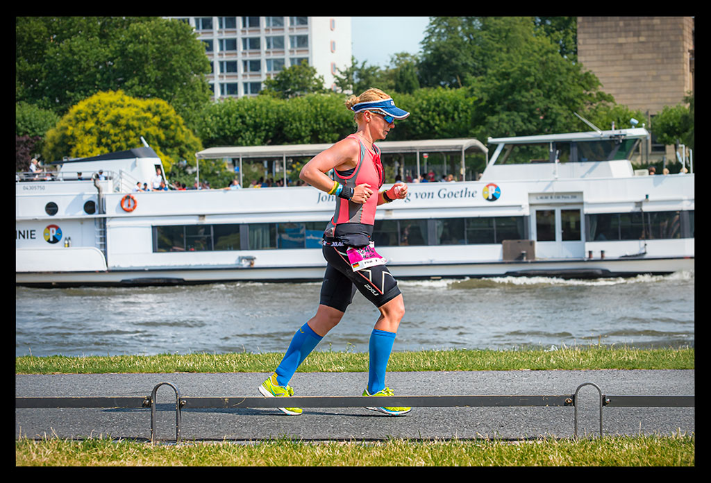 Ironman-Frankfurt-Rennbericht-Laufen-Ziel-report-EISWUERFELIMSCHUH-(22)