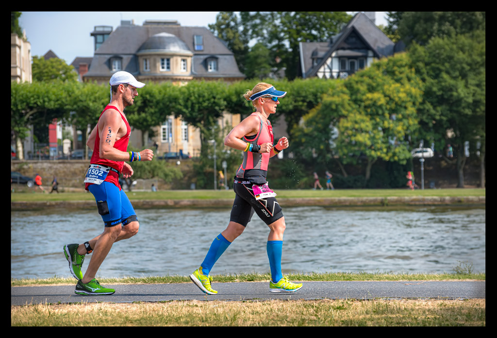 Ironman-Frankfurt-Rennbericht-Laufen-Ziel-report-EISWUERFELIMSCHUH-(23)