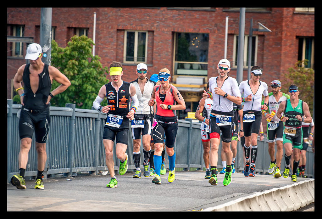Ironman-Frankfurt-Rennbericht-Laufen-Ziel-report-EISWUERFELIMSCHUH-(27)