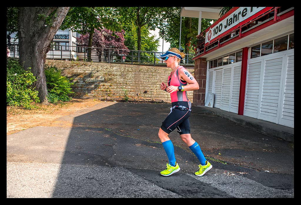 Ironman-Frankfurt-Rennbericht-Laufen-Ziel-report-EISWUERFELIMSCHUH-(35)
