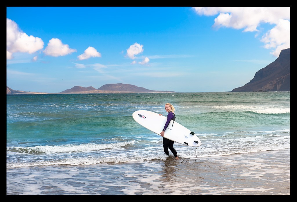 Surfgeschichten: Lanzarote I -  Wind im Haar, Sand zwischen den Zehen, Board unter dem Arm,...