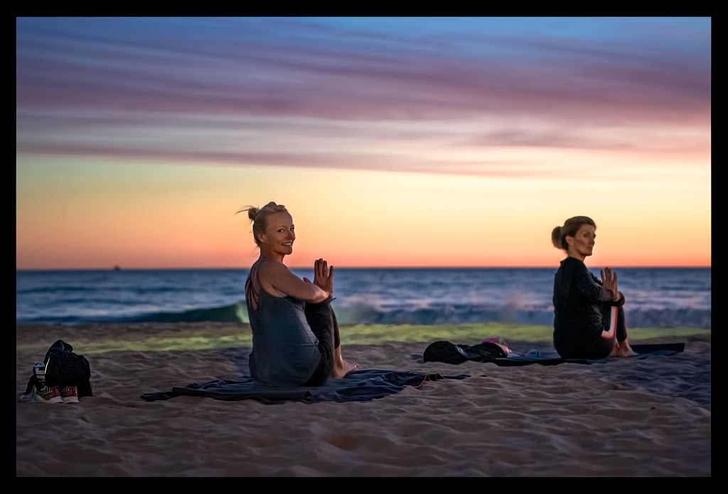Yogageschichten: Yoga am Strand bei Sonnenaufgang in Chicago