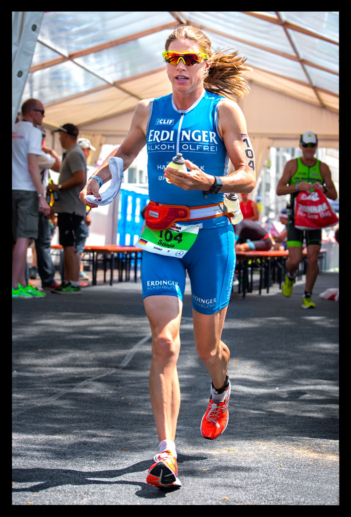 Ironman-Frankfurt-Rennbericht-Laufen-Ziel-report-EISWUERFELIMSCHUH-(05)