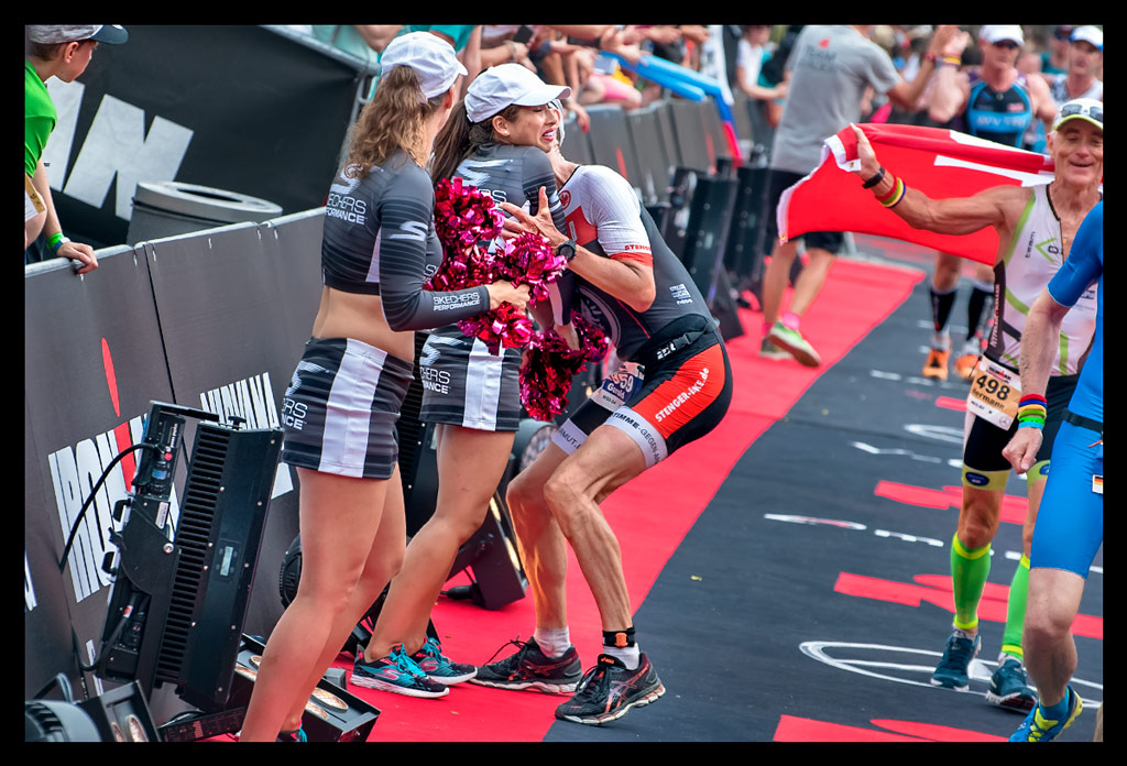 Ironman-Frankfurt-Rennbericht-Laufen-Ziel-report-EISWUERFELIMSCHUH-(152)