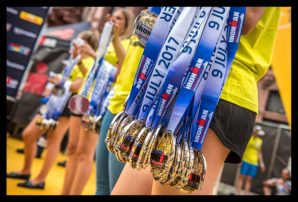 Ironman-Frankfurt-Rennbericht-Laufen-Ziel-report-EISWUERFELIMSCHUH-(157)