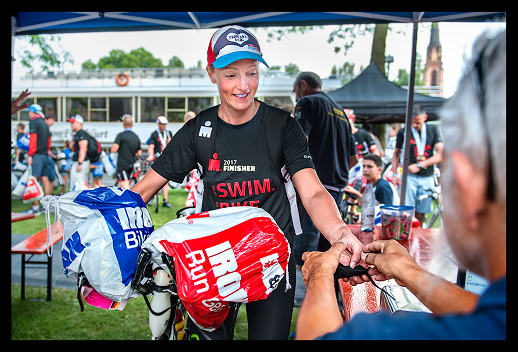 Ironman-Frankfurt-Rennbericht-Laufen-Ziel-report-EISWUERFELIMSCHUH-(167)