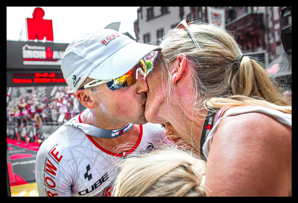 Ironman-Frankfurt-Rennbericht-Laufen-Ziel-report-EISWUERFELIMSCHUH-(60)