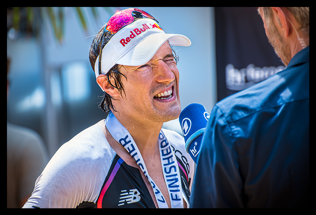 Ironman-Frankfurt-Rennbericht-Laufen-Ziel-report-EISWUERFELIMSCHUH-(61)