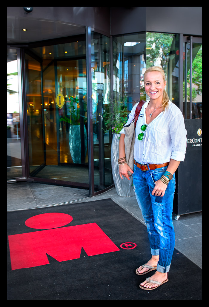 Ironman-Frankfurt-Rennbericht-Profis-Pressekonferenz-EISWUERFELIMSCHUH-(01)