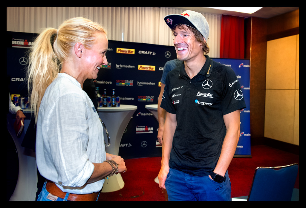 Ironman-Frankfurt-Rennbericht-Profis-Pressekonferenz-EISWUERFELIMSCHUH-(18)