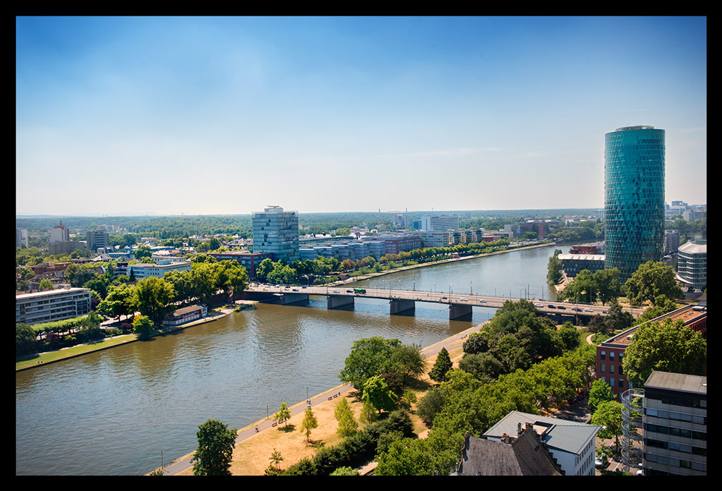 Ironman-Frankfurt-Rennbericht-Profis-Pressekonferenz-EISWUERFELIMSCHUH-(26)