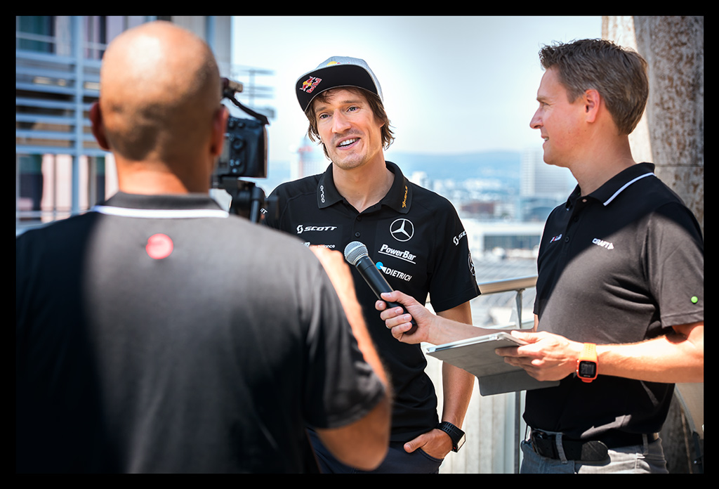Ironman-Frankfurt-Rennbericht-Profis-Pressekonferenz-EISWUERFELIMSCHUH-(28)
