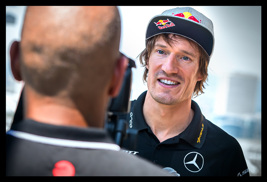 Ironman-Frankfurt-Rennbericht-Profis-Pressekonferenz-EISWUERFELIMSCHUH-(29)