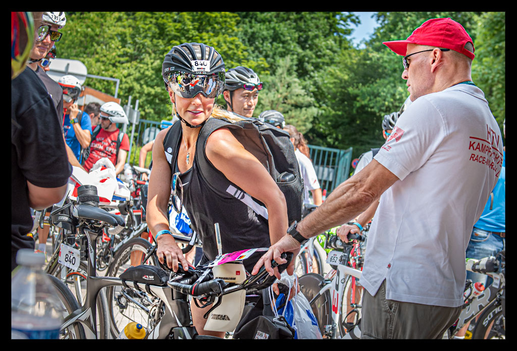 Ironman-Frankfurt-Rennbericht-Bike-Check-In-Waldsee-EISWUERFELIMSCHUH-(04)