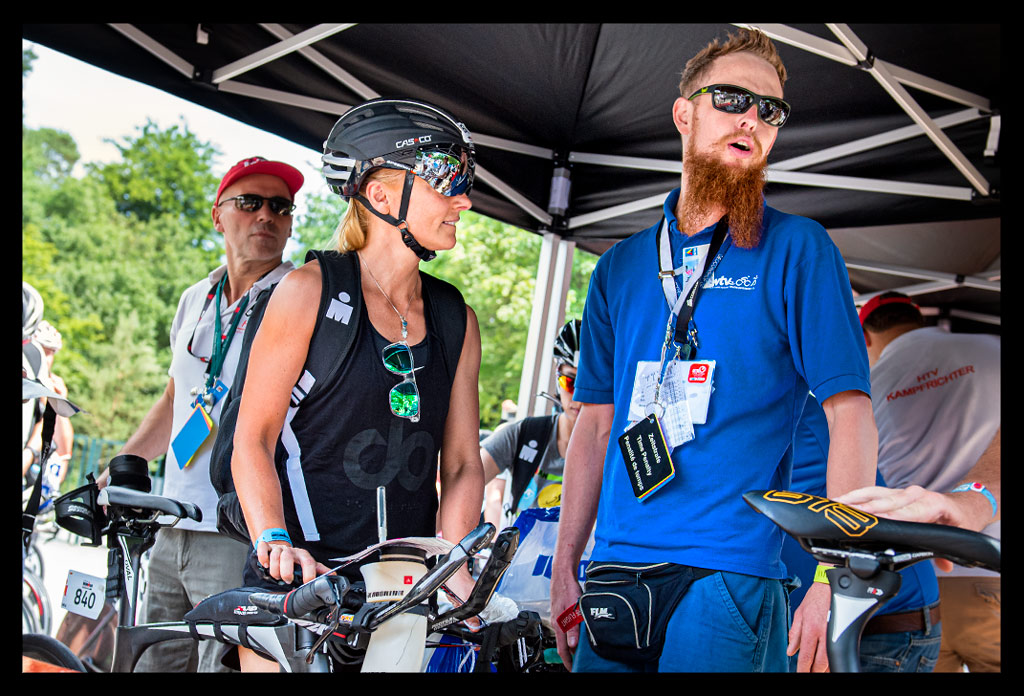 Ironman-Frankfurt-Rennbericht-Bike-Check-In-Waldsee-EISWUERFELIMSCHUH-(05)