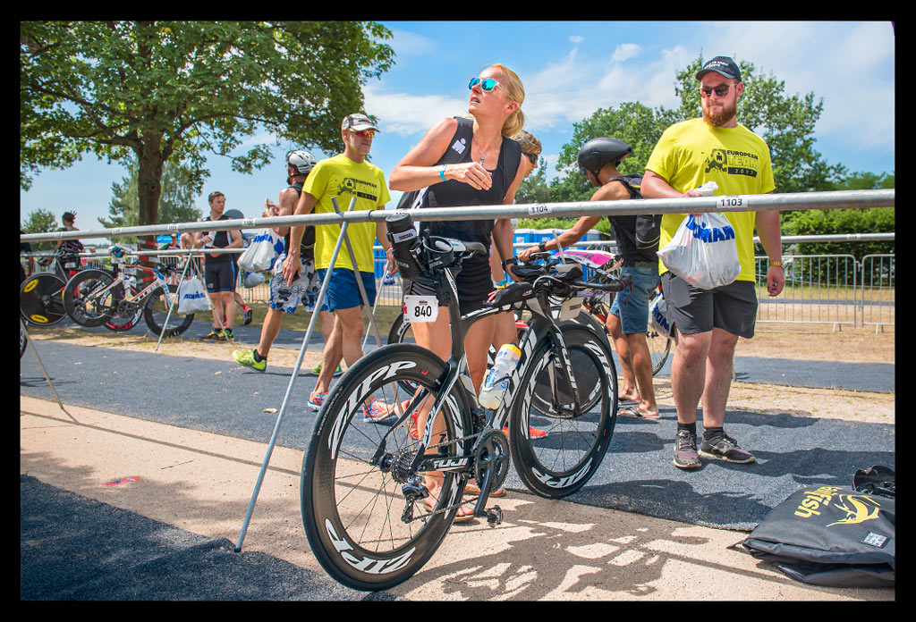 Ironman-Frankfurt-Rennbericht-Bike-Check-In-Waldsee-EISWUERFELIMSCHUH-(14)