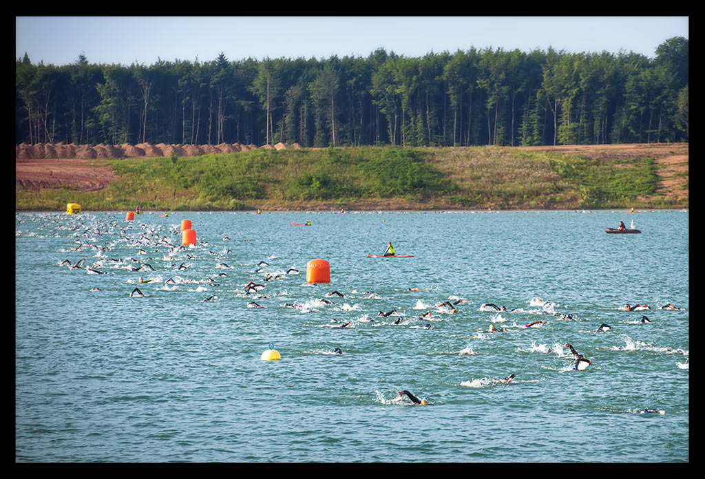 Ironman-Frankfurt-Schwimmen-Start-Rennbericht-EISWUERFELIMSCHUH-(145)