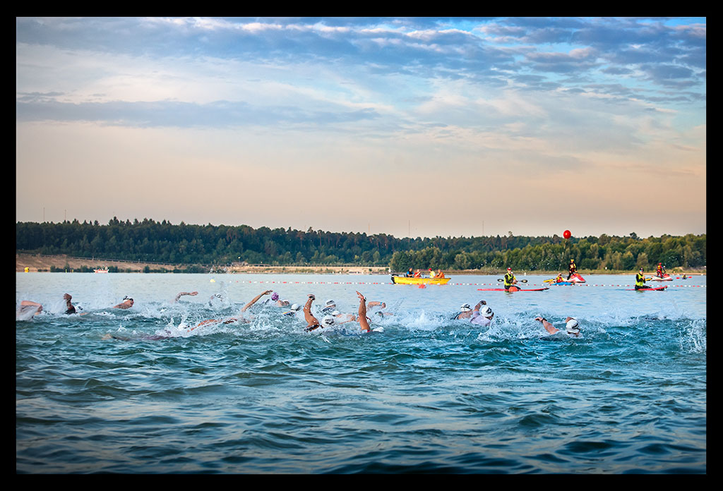 Ironman-Frankfurt-Schwimmen-Start-Rennbericht-EISWUERFELIMSCHUH-(59)