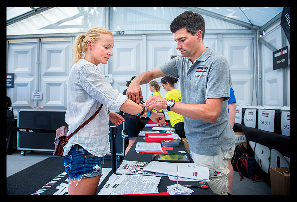 Ironman-Frankfurt-Startunterlagen-Race-Briefing-EISWUERFELIMSCHUH-(08)