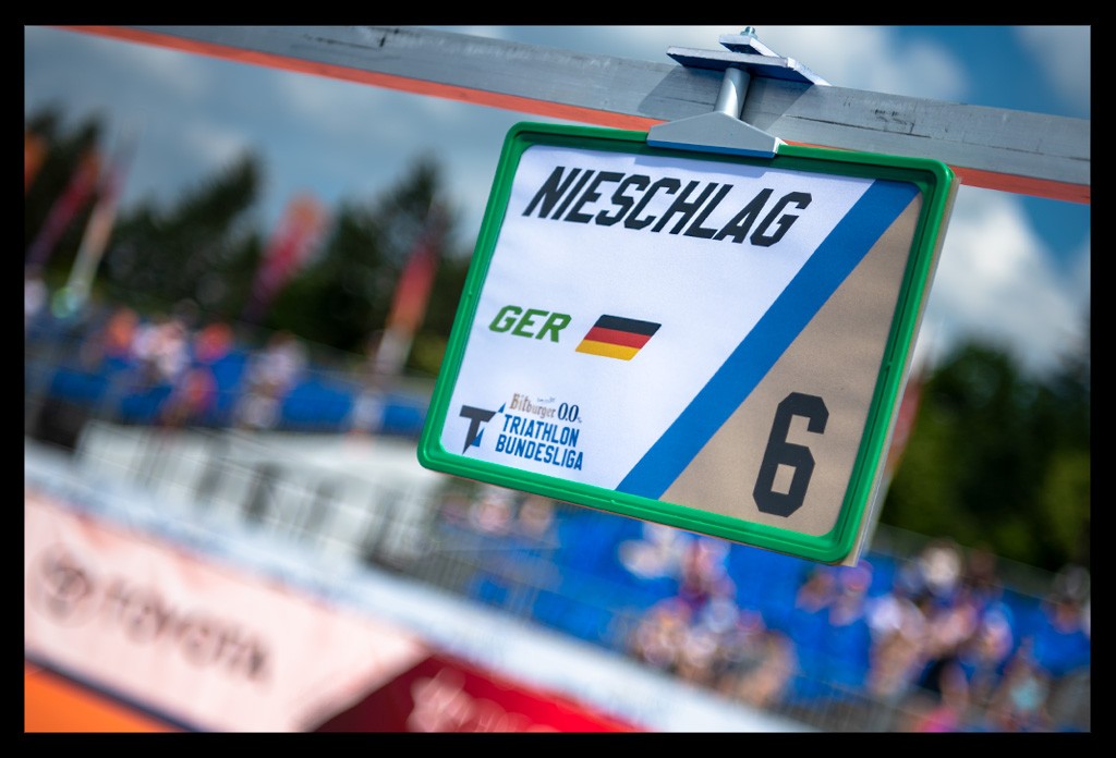 wechselbereich zone triathlon deutsche dtu meisterschaften Elite finals berlin olympischer platz schild nieschlag justus