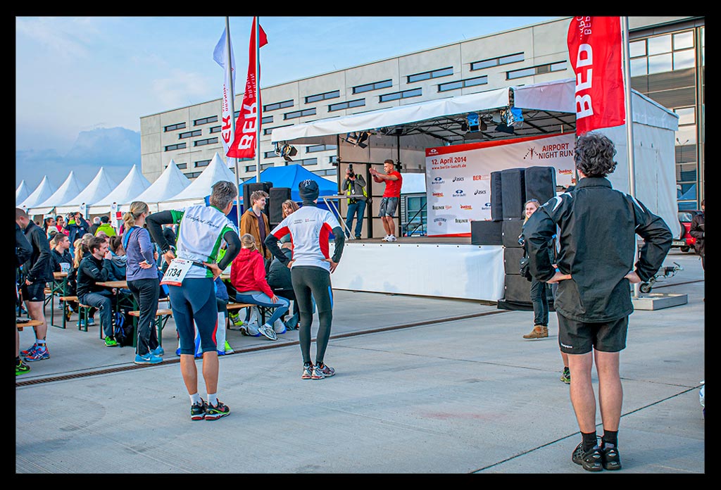 Berlin-Halbmarathon-Bestzeit-Night-Run-EISWUERFELIMSCHUH-(09)