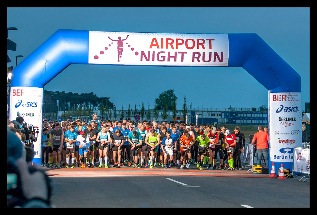 Berlin-Halbmarathon-Bestzeit-Night-Run-EISWUERFELIMSCHUH-(16)
