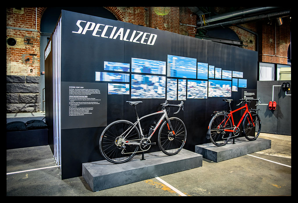 Berliner-Fahrradschau-Station-Messe-Event-EISWUERFELIMSCHUH-(04)