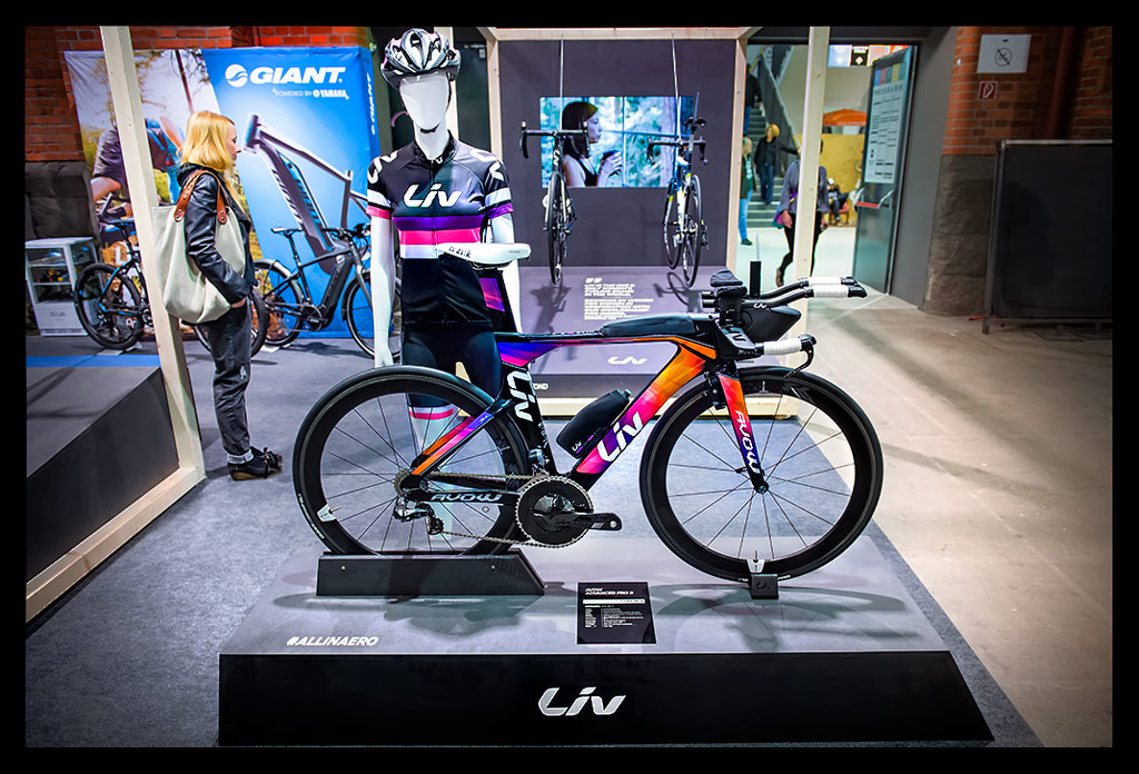 Berliner-Fahrradschau-Station-Messe-Event-EISWUERFELIMSCHUH-(16)