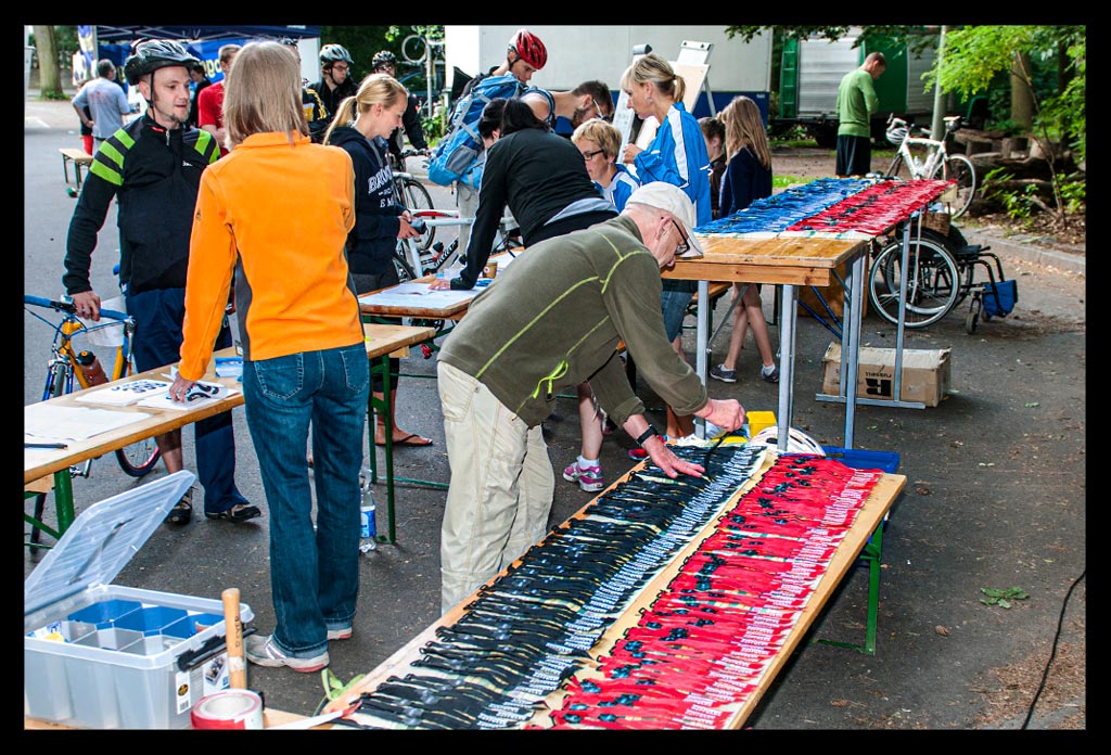 Volkstriathlon-Rennbericht-Berlin-Triathlon-EISWUERFELIMSCHUH-(05)