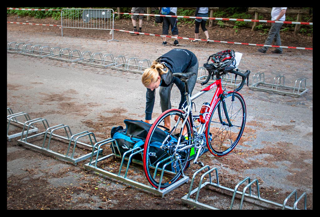 Volkstriathlon-Rennbericht-Berlin-Triathlon-EISWUERFELIMSCHUH-(08)
