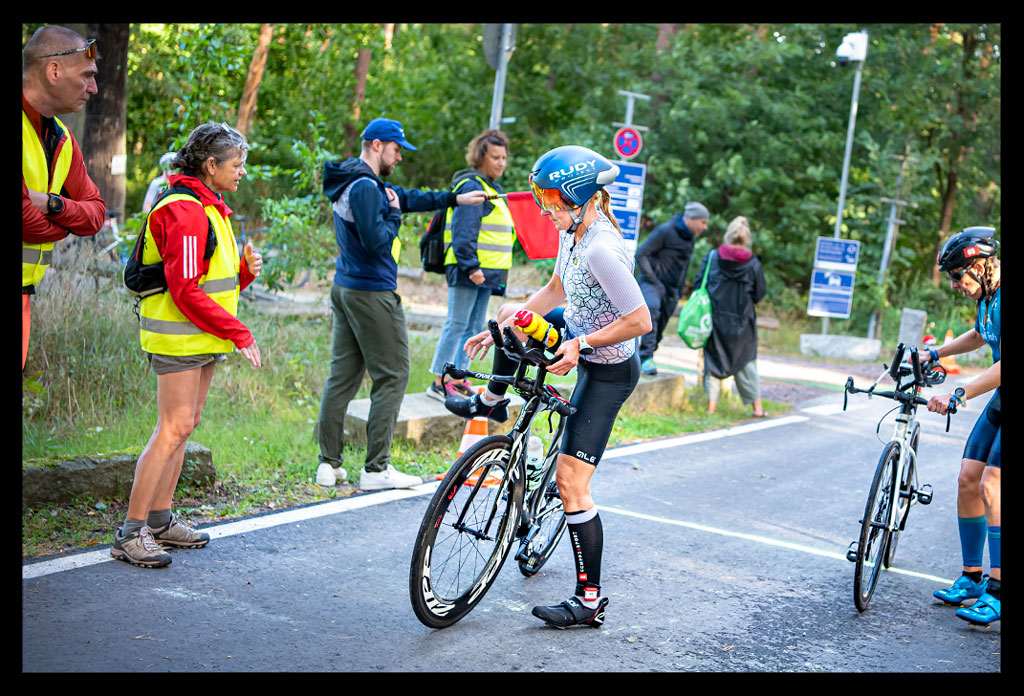 BerlinWoMen-Triathlon-Rennbericht-EISWUERFELIMSCHUH-(162)