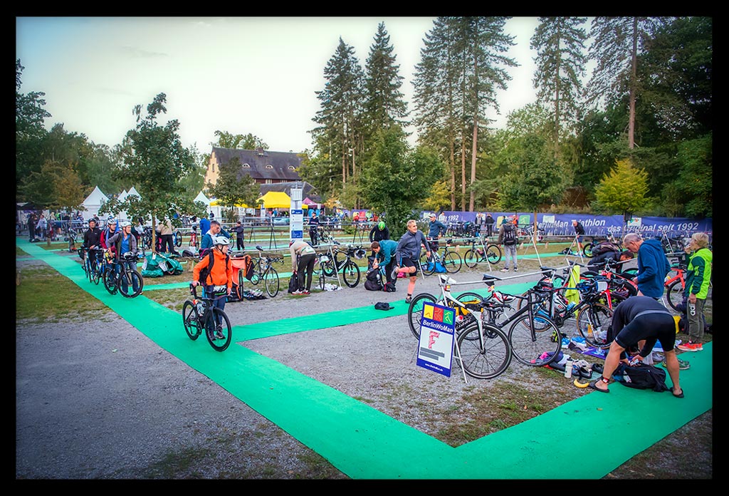 BerlinWoMen-Triathlon-Rennbericht-EISWUERFELIMSCHUH-(30)